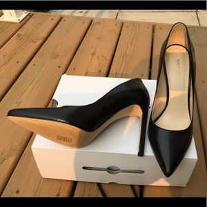 Nine West "Tatiana" 8M heels stilettos black